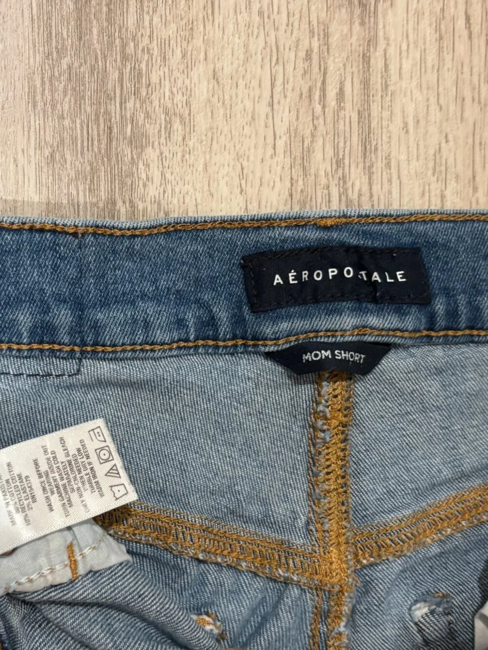Aéropostale High-Rise Distressed Cuffed Denim Shorts Size 2